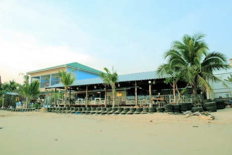 บ้านครูช้าง บีช รีสอร์ท Baan Kru Chang Beach Resort