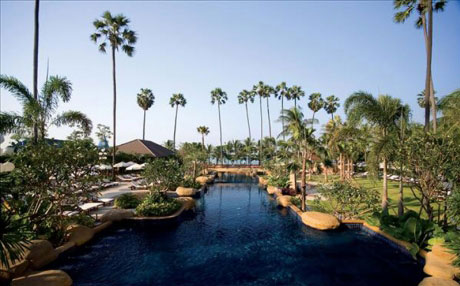 Jomtien Palm Beach Hotel & Resort .